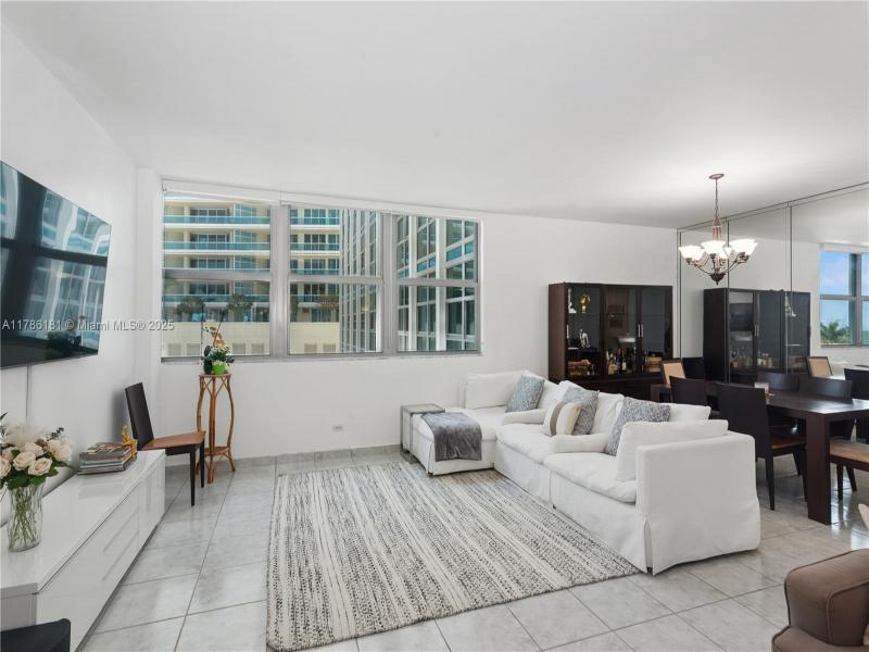 Comprar apartamento en Crystal House 5F