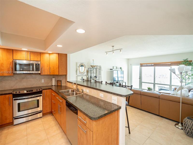 Property photo # 6
