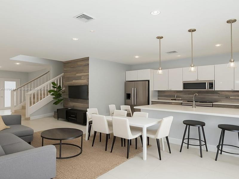 Property photo # 2