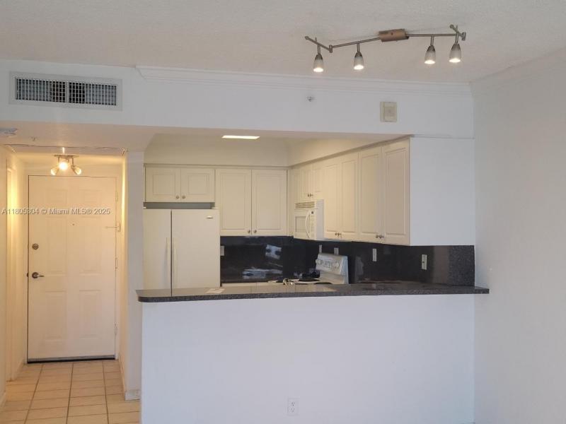 Condo for sale at The Wave Condo 1634