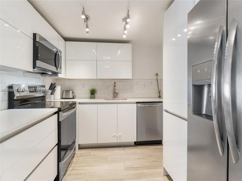 Property photo # 6