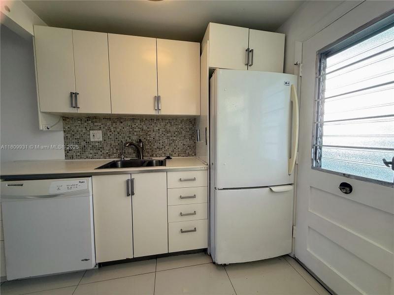 Property photo # 9