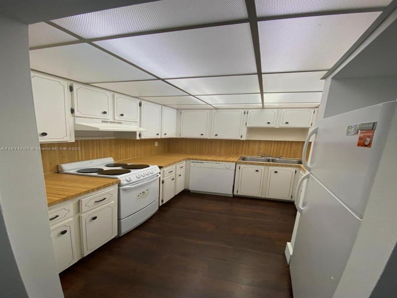 Property photo # 0