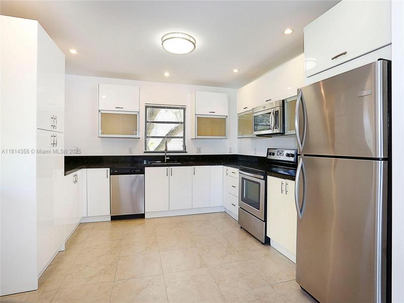 Property photo # 7