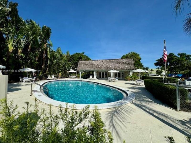 Property photo # 6