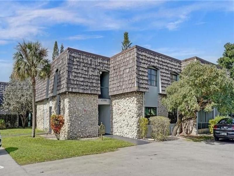 Property photo # 2