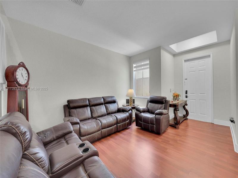 Property photo # 8