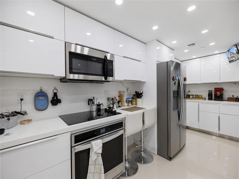 Property photo # 6