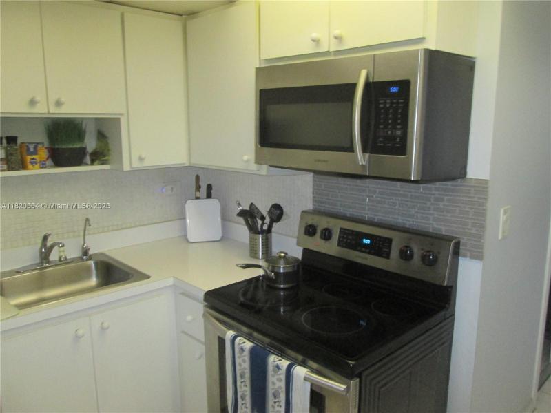 Comprar apartamento en Winston Towers 2111