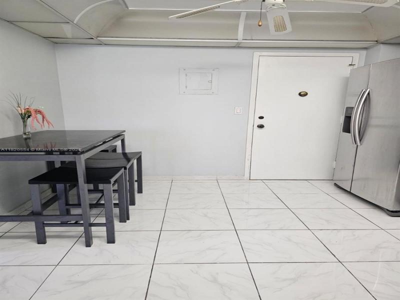 Comprar apartamento en Winston Towers 2111