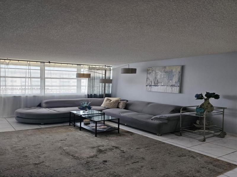Comprar apartamento en Winston Towers 2111