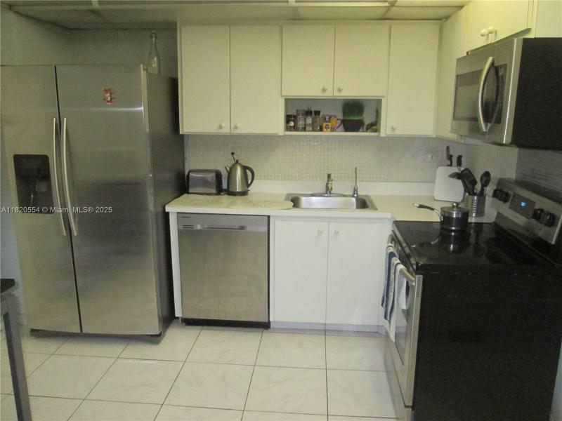 Comprar apartamento en Winston Towers 2111