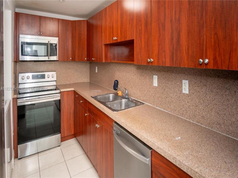 Property photo # 6