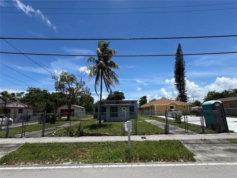 Property photo # 4