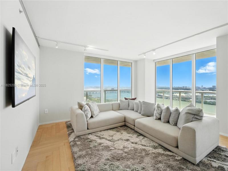 Property photo # 6