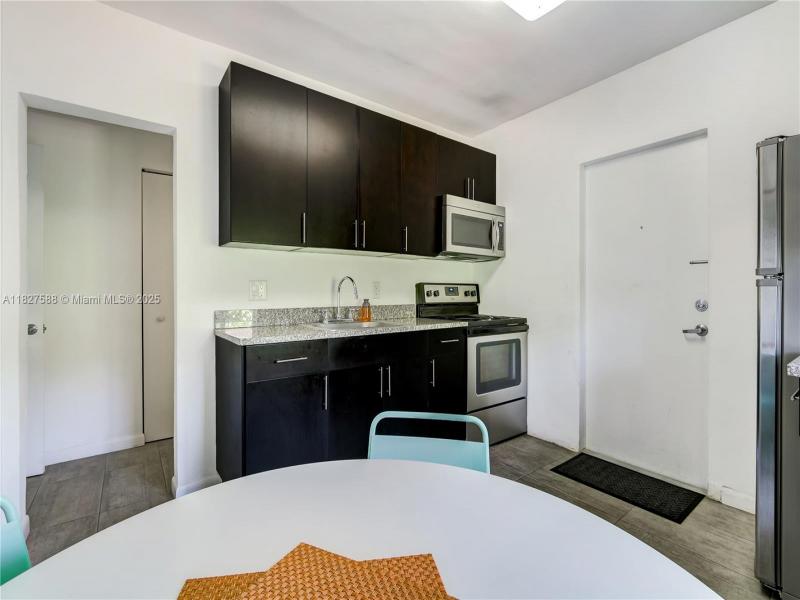 Property photo # 9