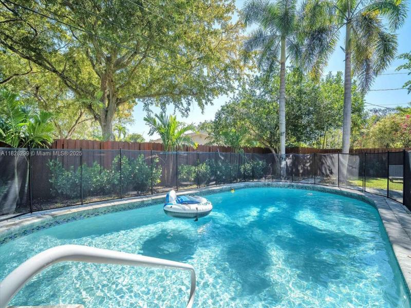 Property photo # 8