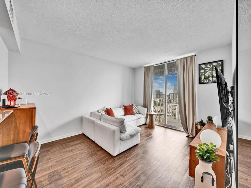Property photo # 4