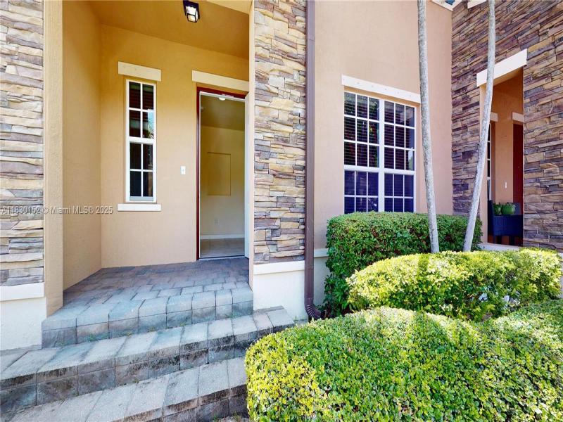 Property photo # 4