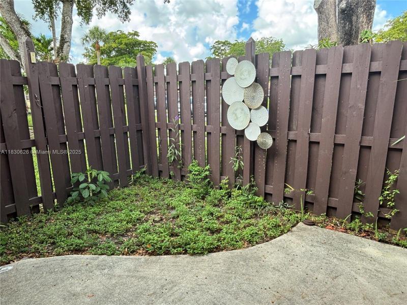 Property photo # 9