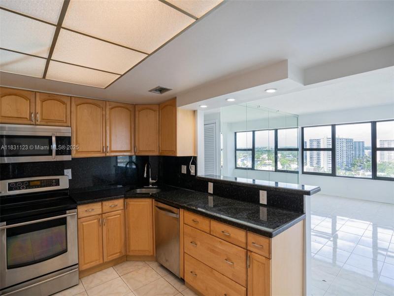Property photo # 9