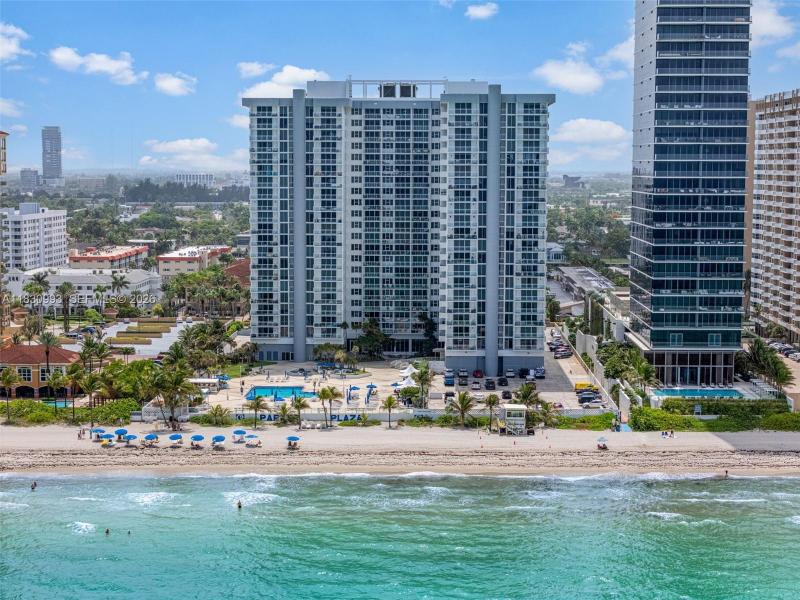 Condo for sale at Parker Plaza Estates 216