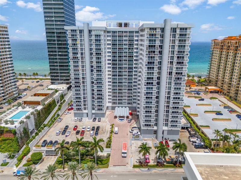 Condo for sale at Parker Plaza Estates 216