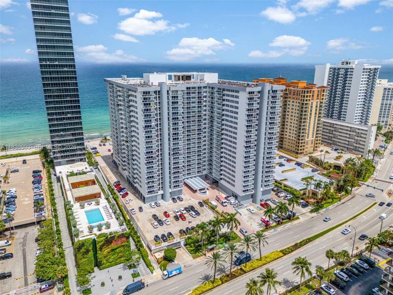 Condo for sale at Parker Plaza Estates 216