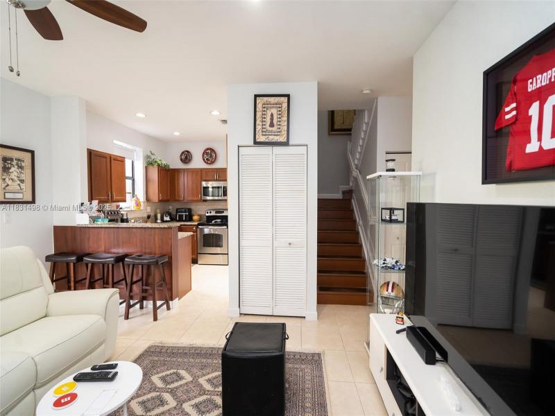 Property photo # 9