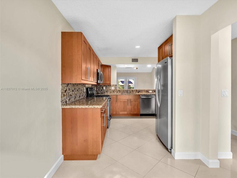 Property photo # 4