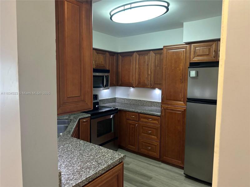 Property photo # 6