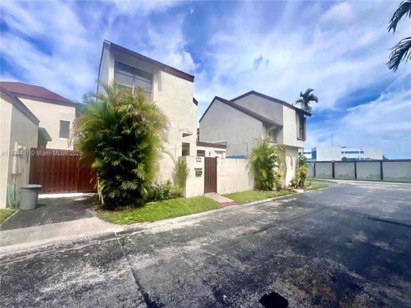 Property photo # 8