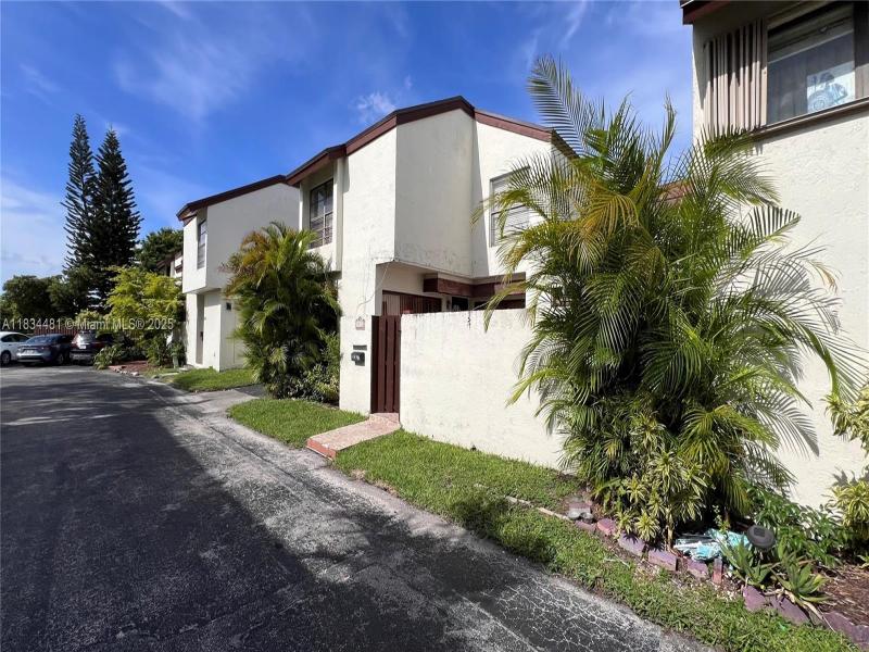 Property photo # 0