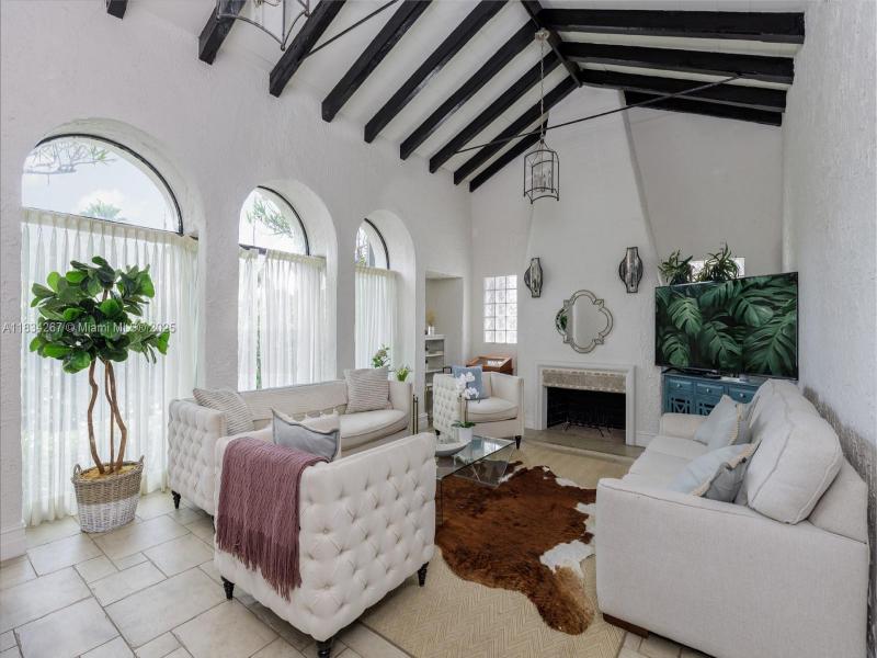 Property photo # 0