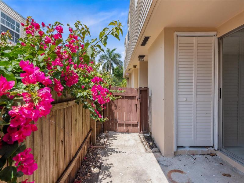 Property photo # 8