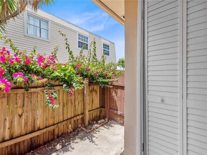 Property photo # 9