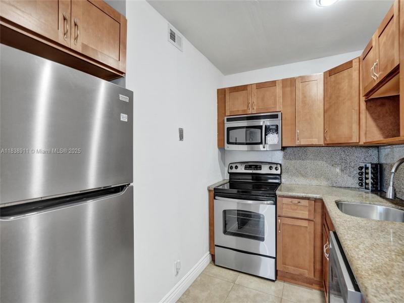 Property photo # 9
