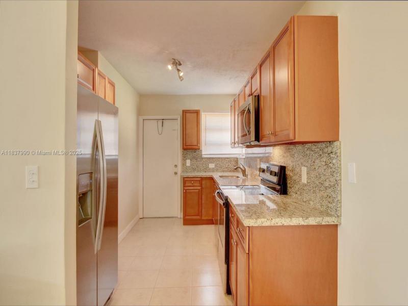 Property photo # 6