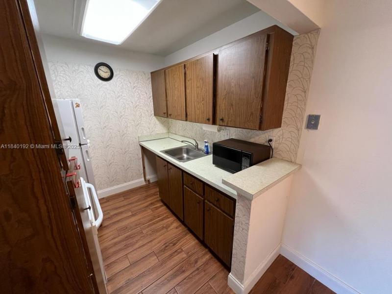 Property photo # 6