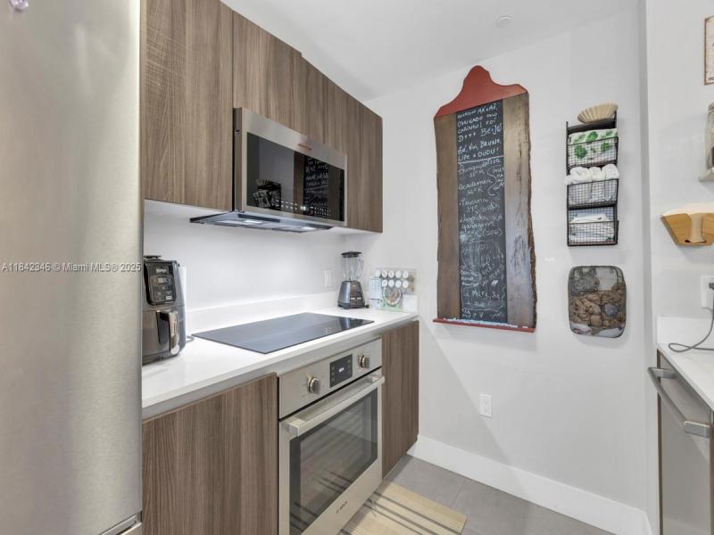 Property photo # 9