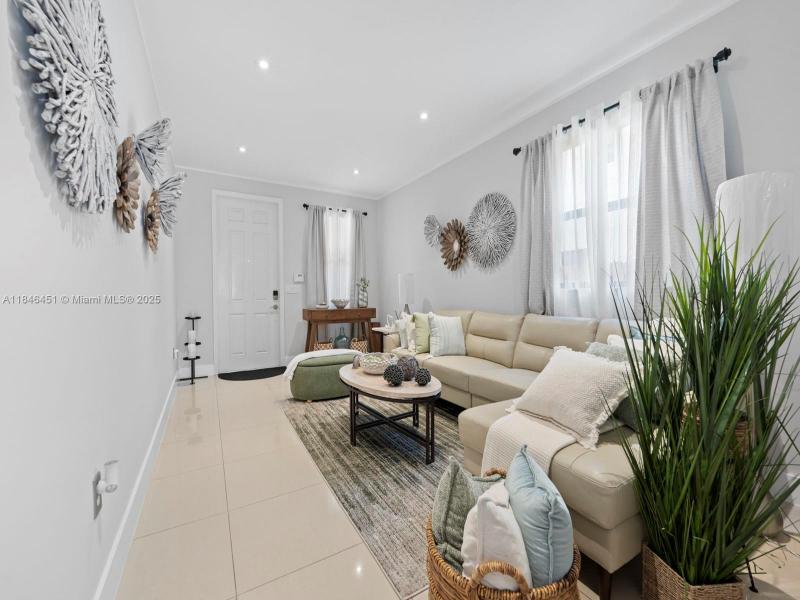 Property photo # 6
