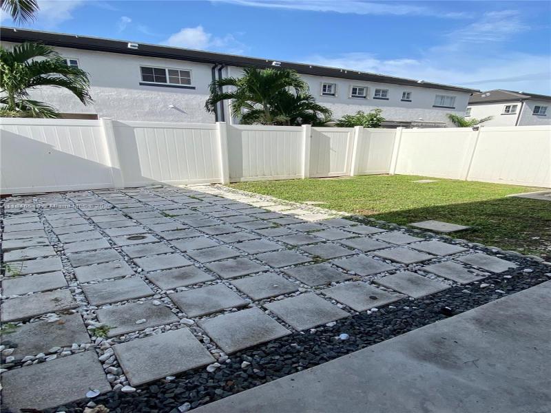 Property photo # 9