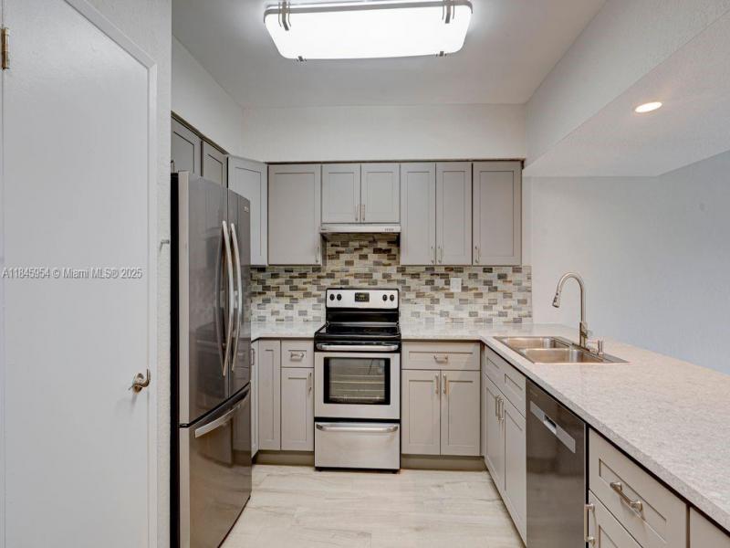 Property photo # 4