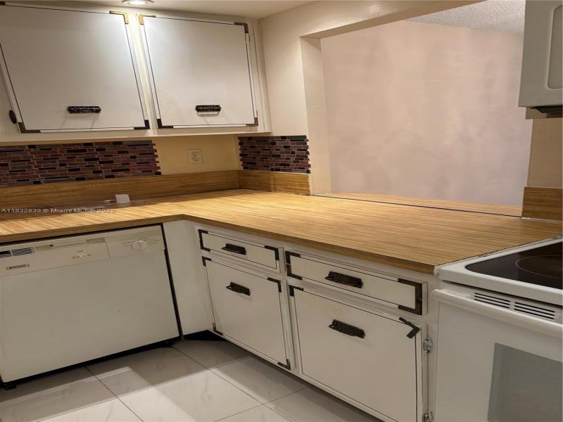 Property photo # 9