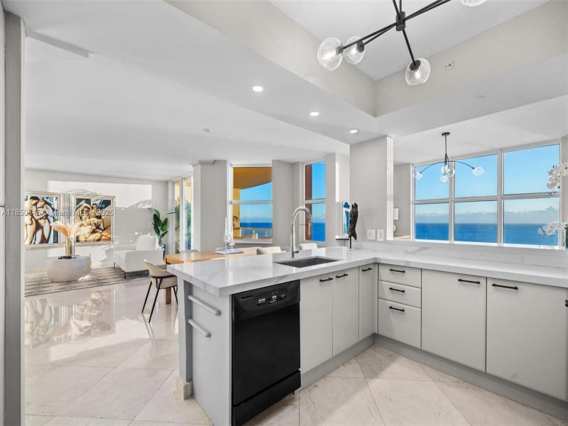 Condo for sale at The Palms Fort Lauderdale 18D