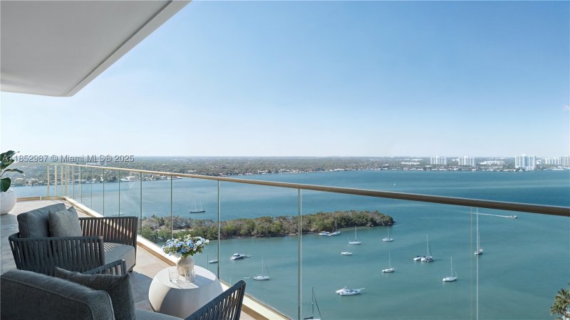 Condo for sale at 360 Condo Marina Residences East 1001