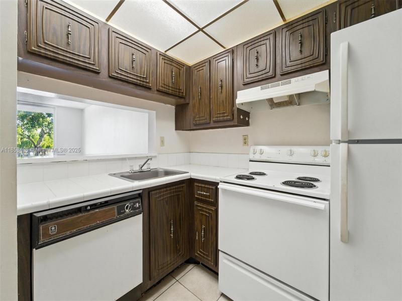 Property photo # 8