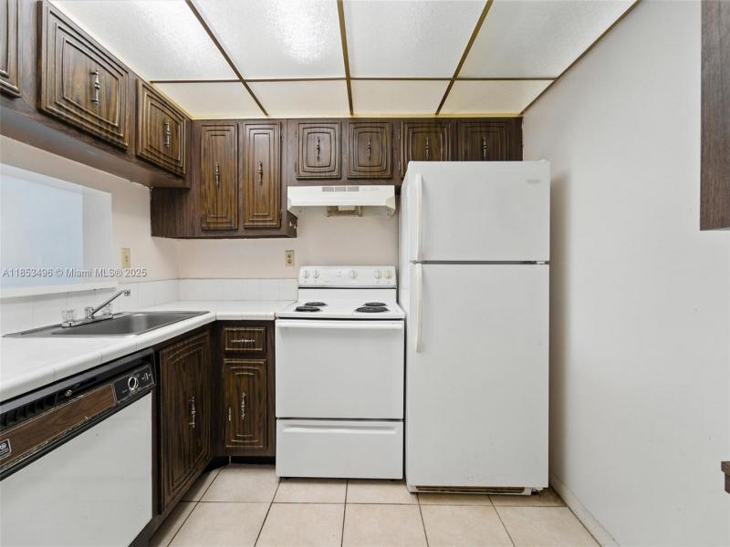 Property photo # 4