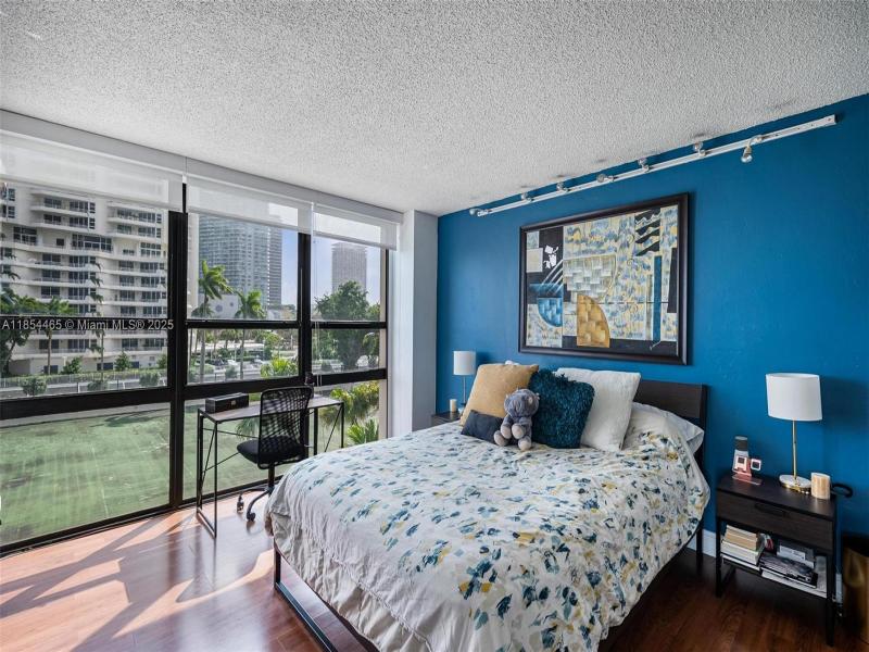 Property photo # 6