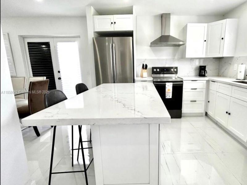 Property photo # 2